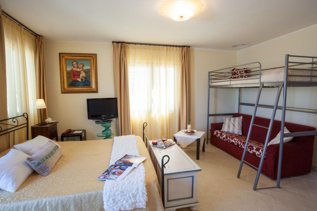 Hotel Caggiari Senigallia Buitenkant foto