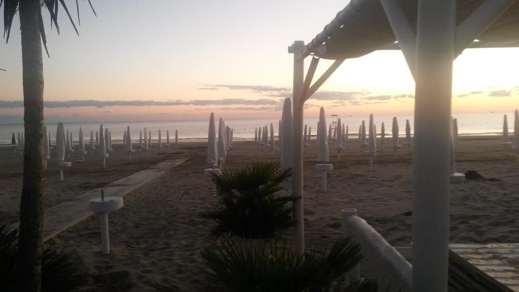 Hotel Caggiari Senigallia Buitenkant foto