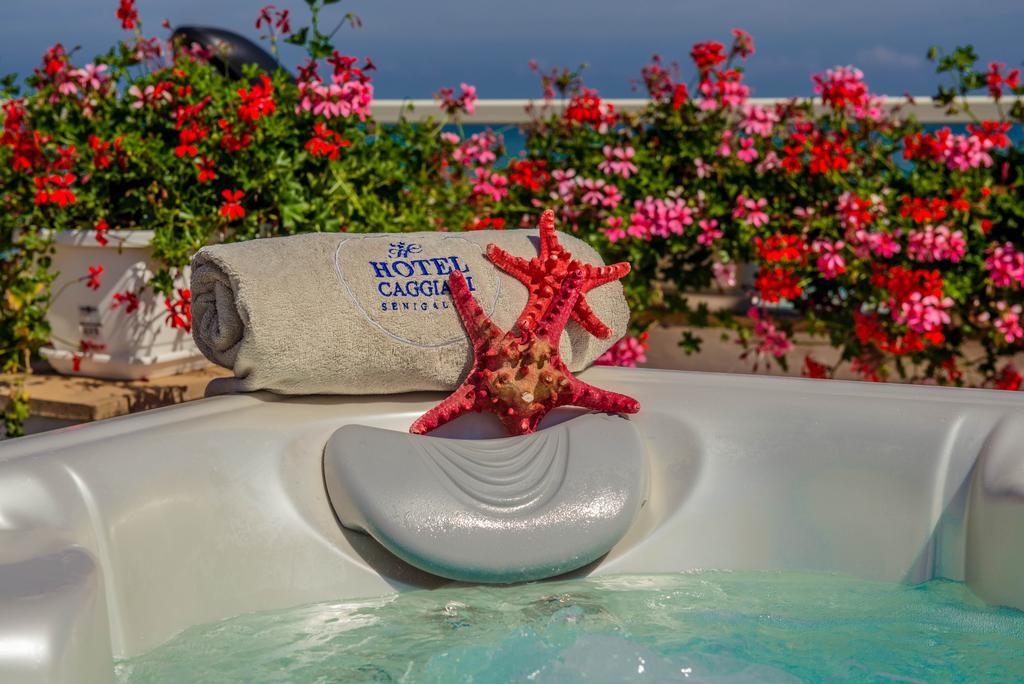 Hotel Caggiari Senigallia Buitenkant foto
