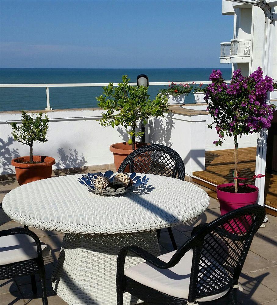 Hotel Caggiari Senigallia Buitenkant foto