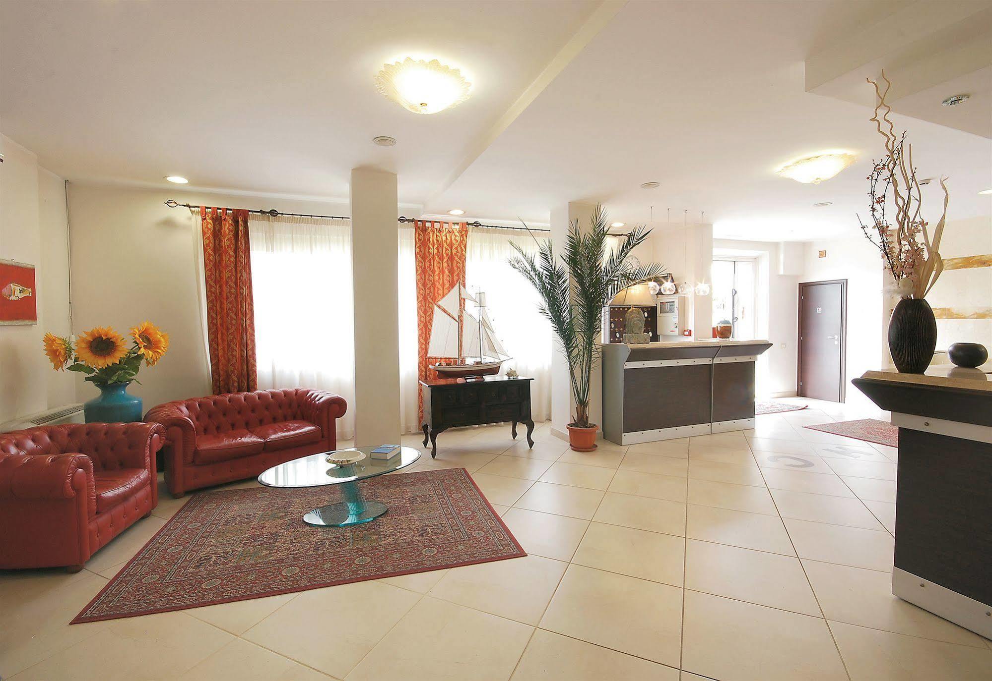 Hotel Caggiari Senigallia Buitenkant foto