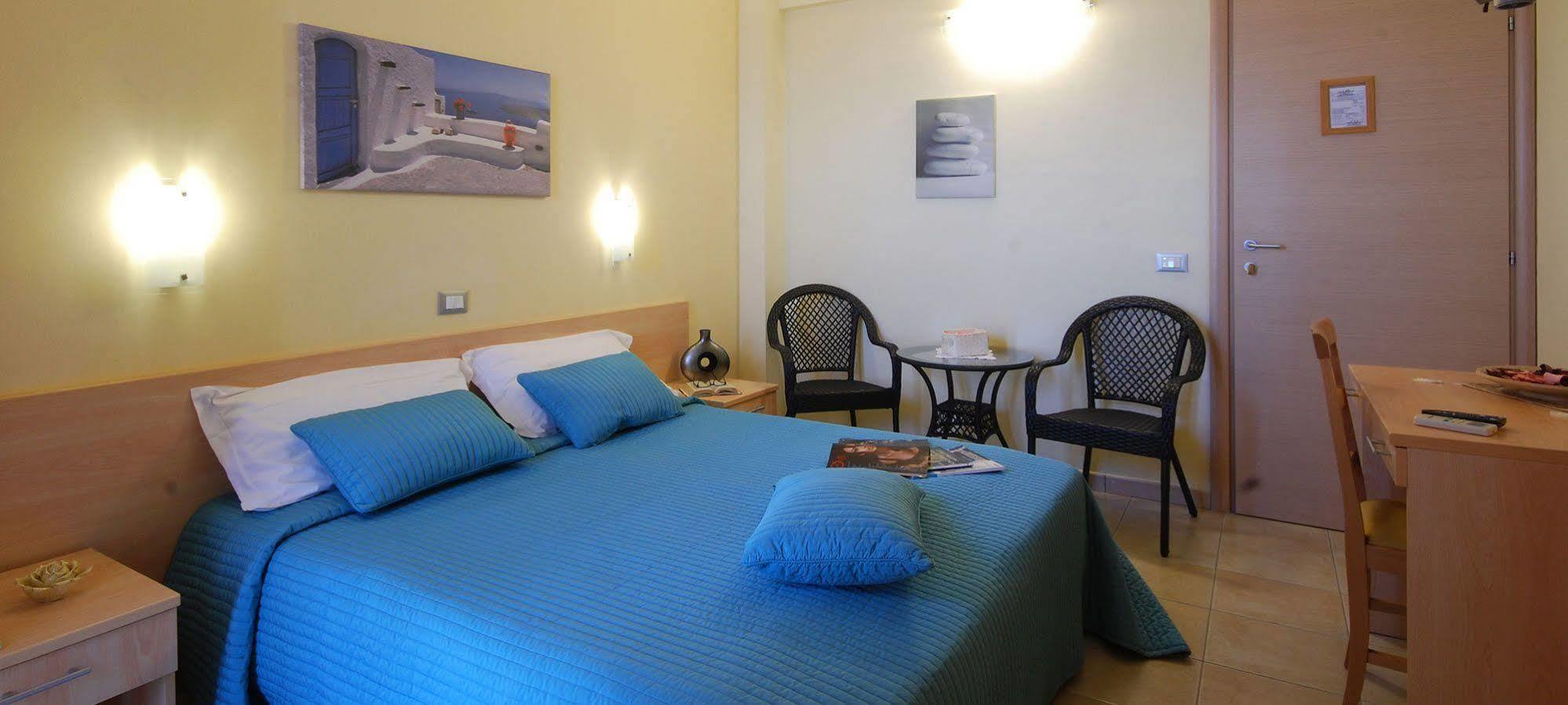 Hotel Caggiari Senigallia Buitenkant foto