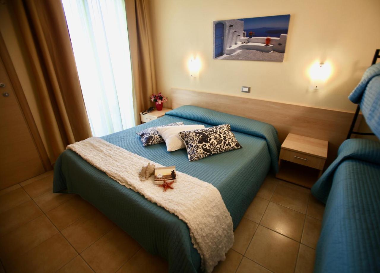 Hotel Caggiari Senigallia Buitenkant foto